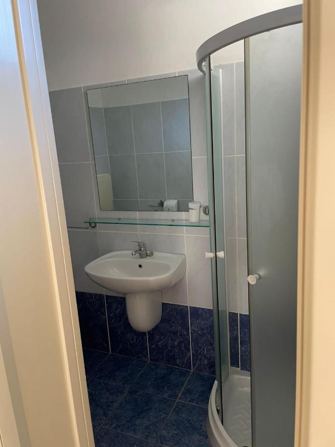 צ'סנטיקו Hotel Vera מראה חיצוני תמונה