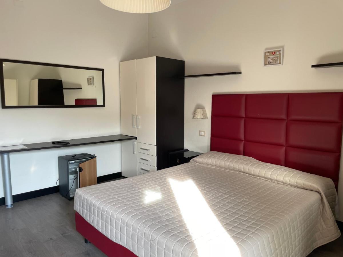 צ'סנטיקו Hotel Vera מראה חיצוני תמונה
