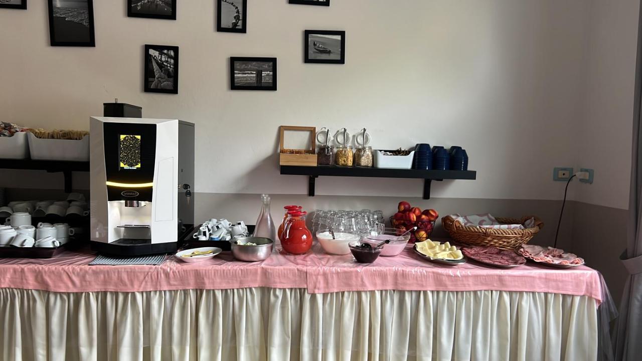 צ'סנטיקו Hotel Vera מראה חיצוני תמונה
